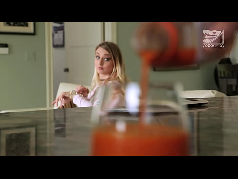 ❤️ Karšta mergina su didelėmis krūtimis ir stora putytė gauna varpą iš nevykėlio, bet labai kietą Dulkinimo video prie lt.assistirhentai.ru ️❤