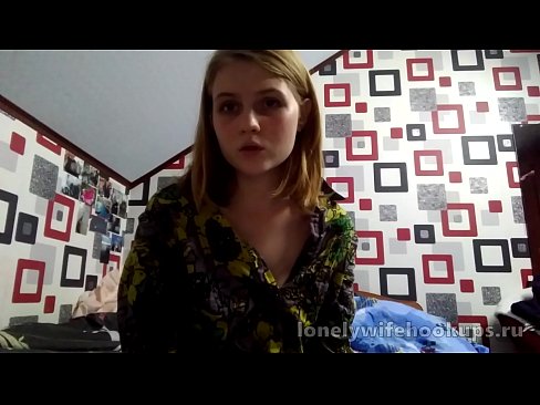 ❤️ Jauna blondinė studentė iš Rusijos mėgsta didesnius penius. Dulkinimo video prie lt.assistirhentai.ru ️❤